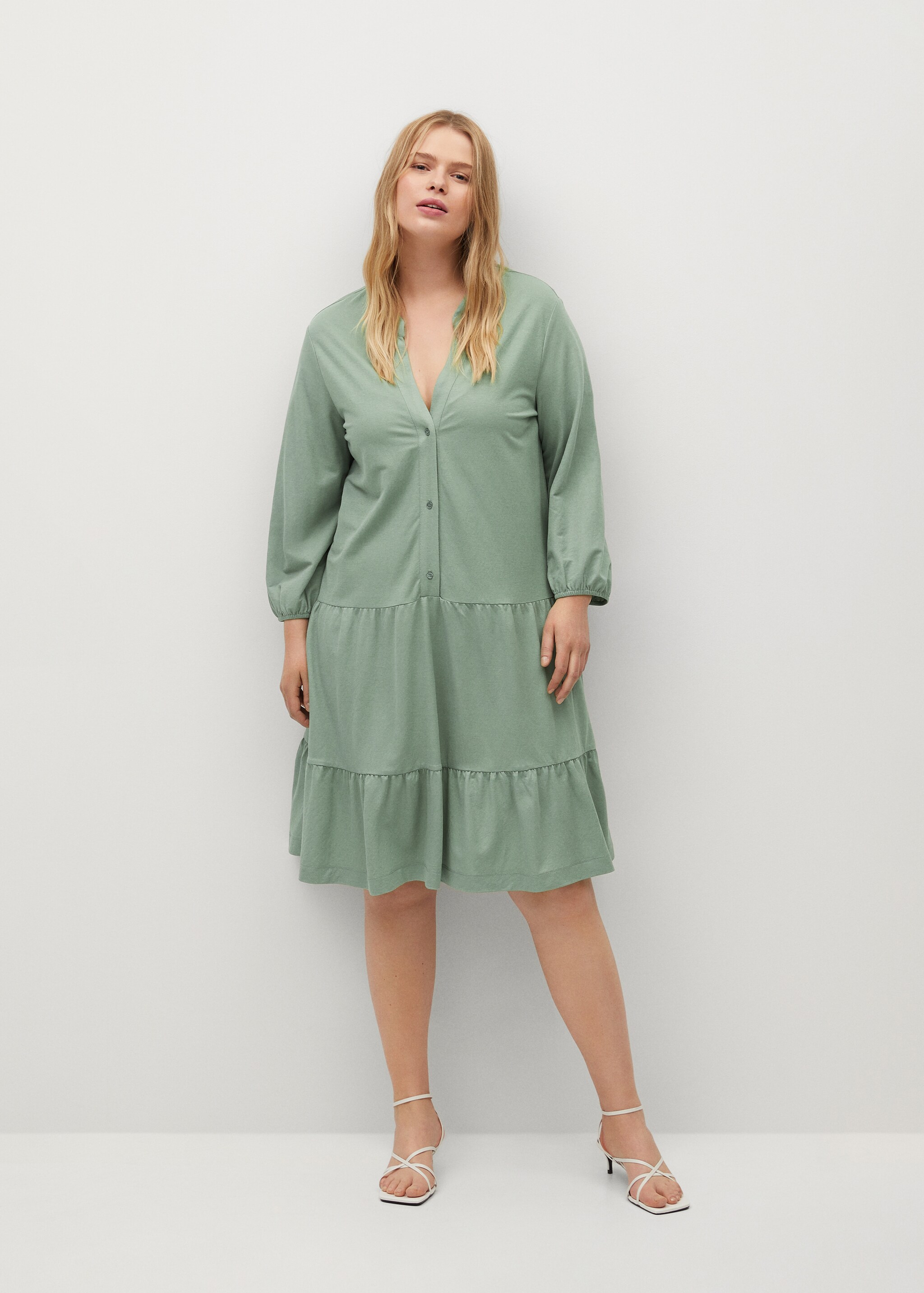 Geknöpftes Kleid - Allgemeine Ansicht