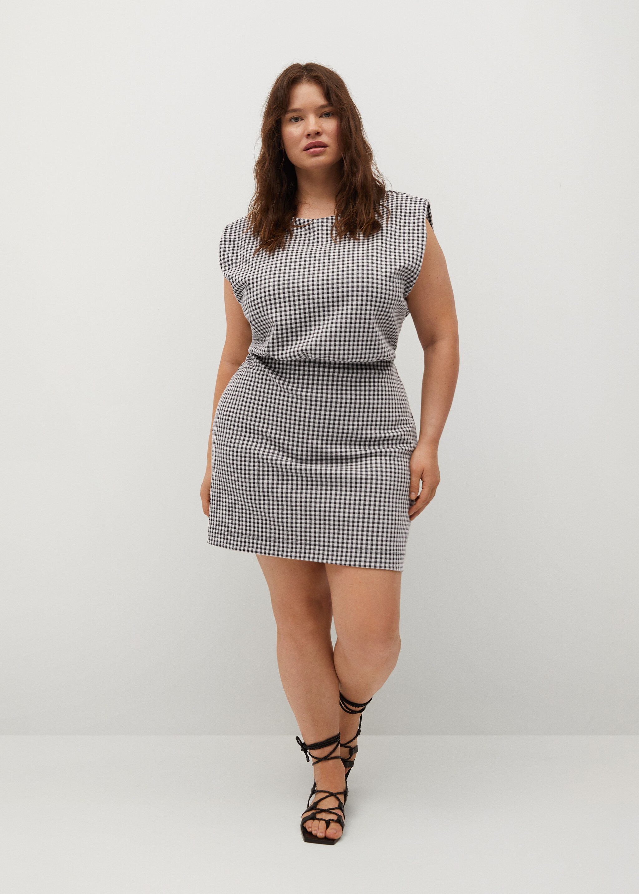 Vestido cuadro vichy - Plano general