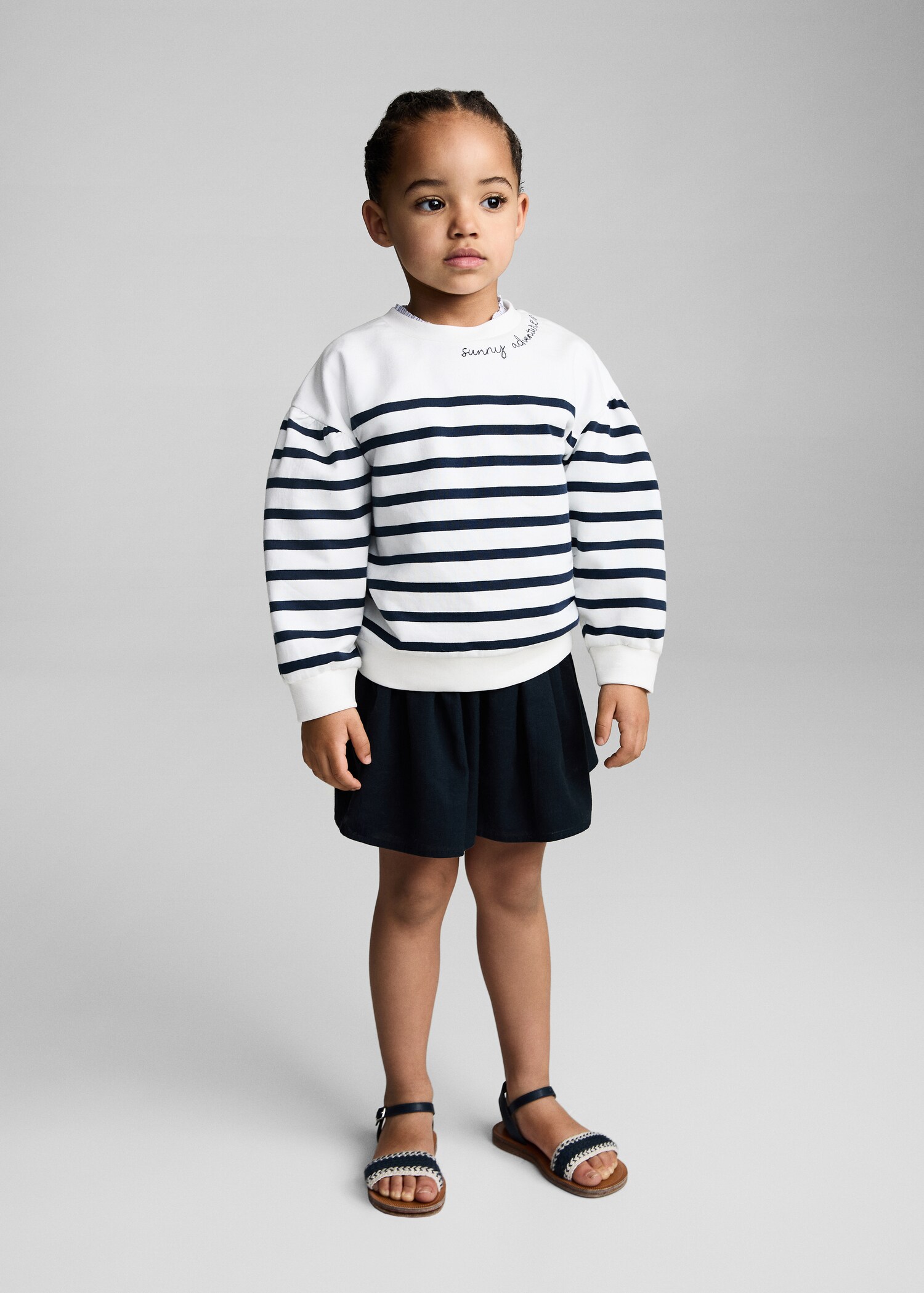 Dessuadora ratlles missatge - Pla general