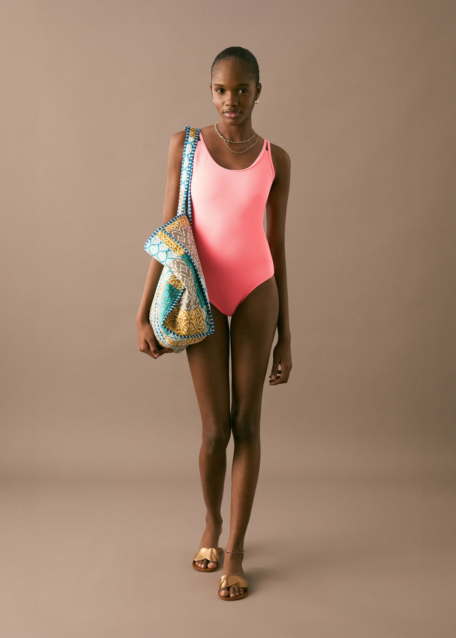 Textured swimsuit - General plane