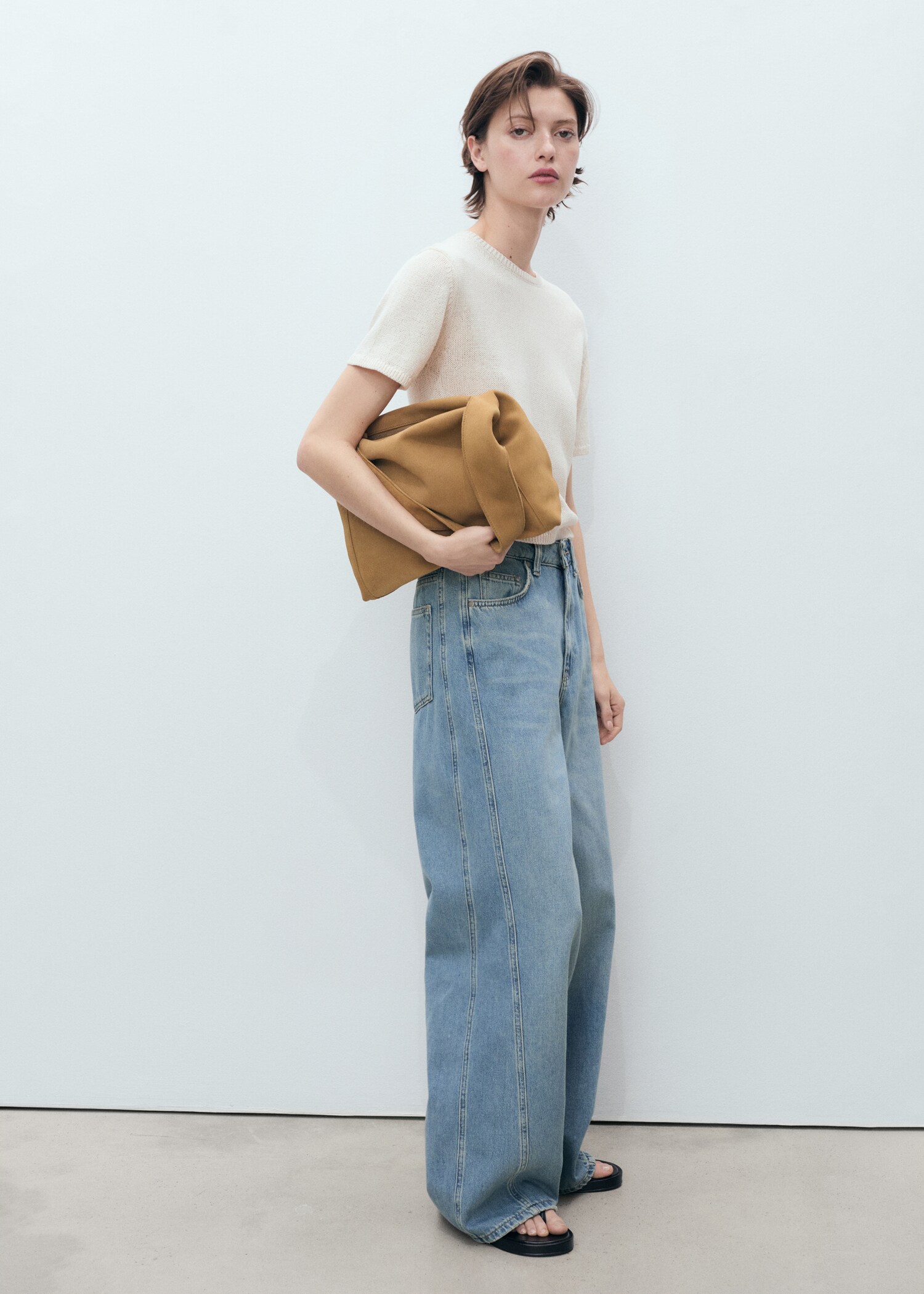 Wideleg mid-rise jeans - General plane