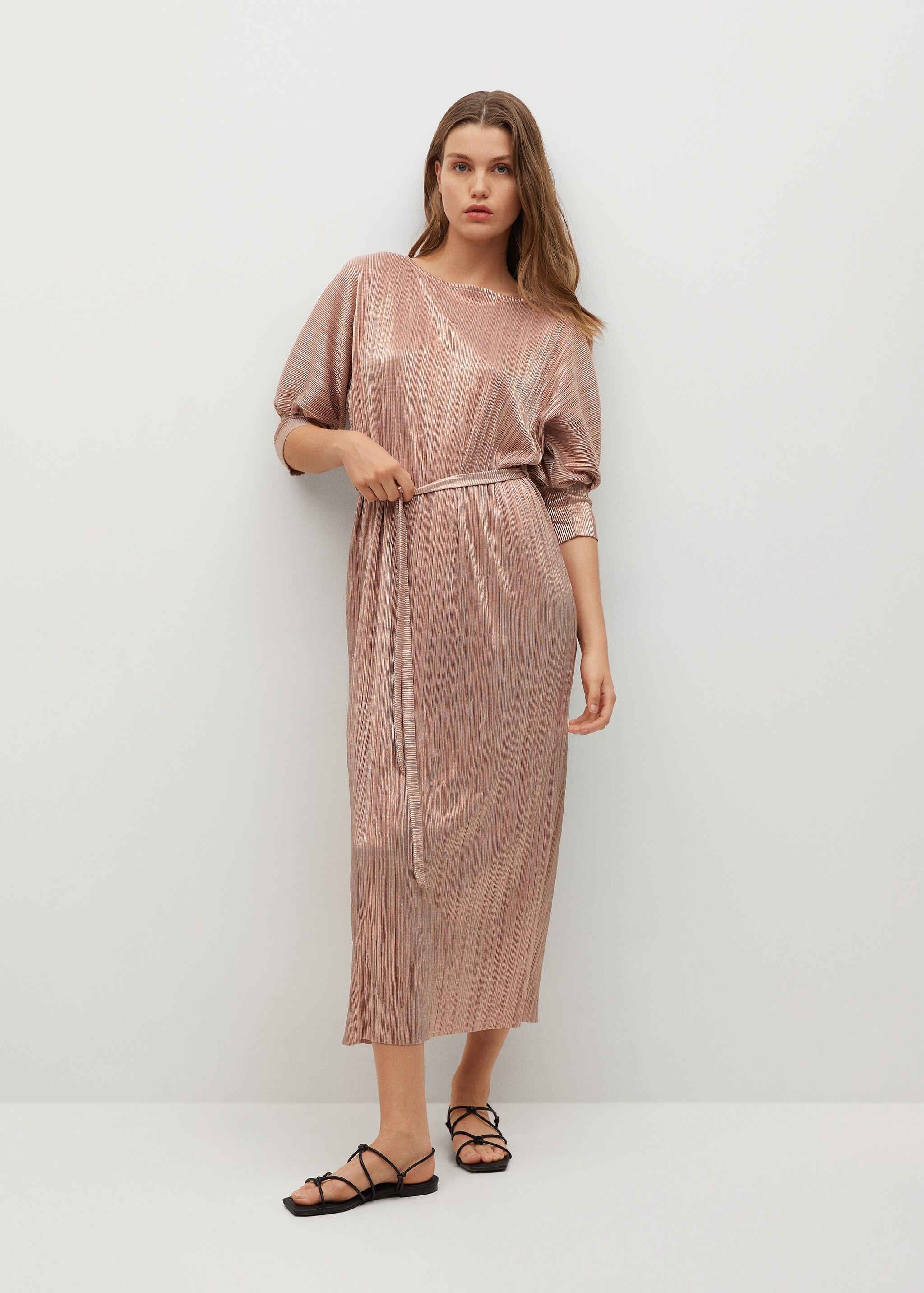 Vestido midi metalizado - Plano general