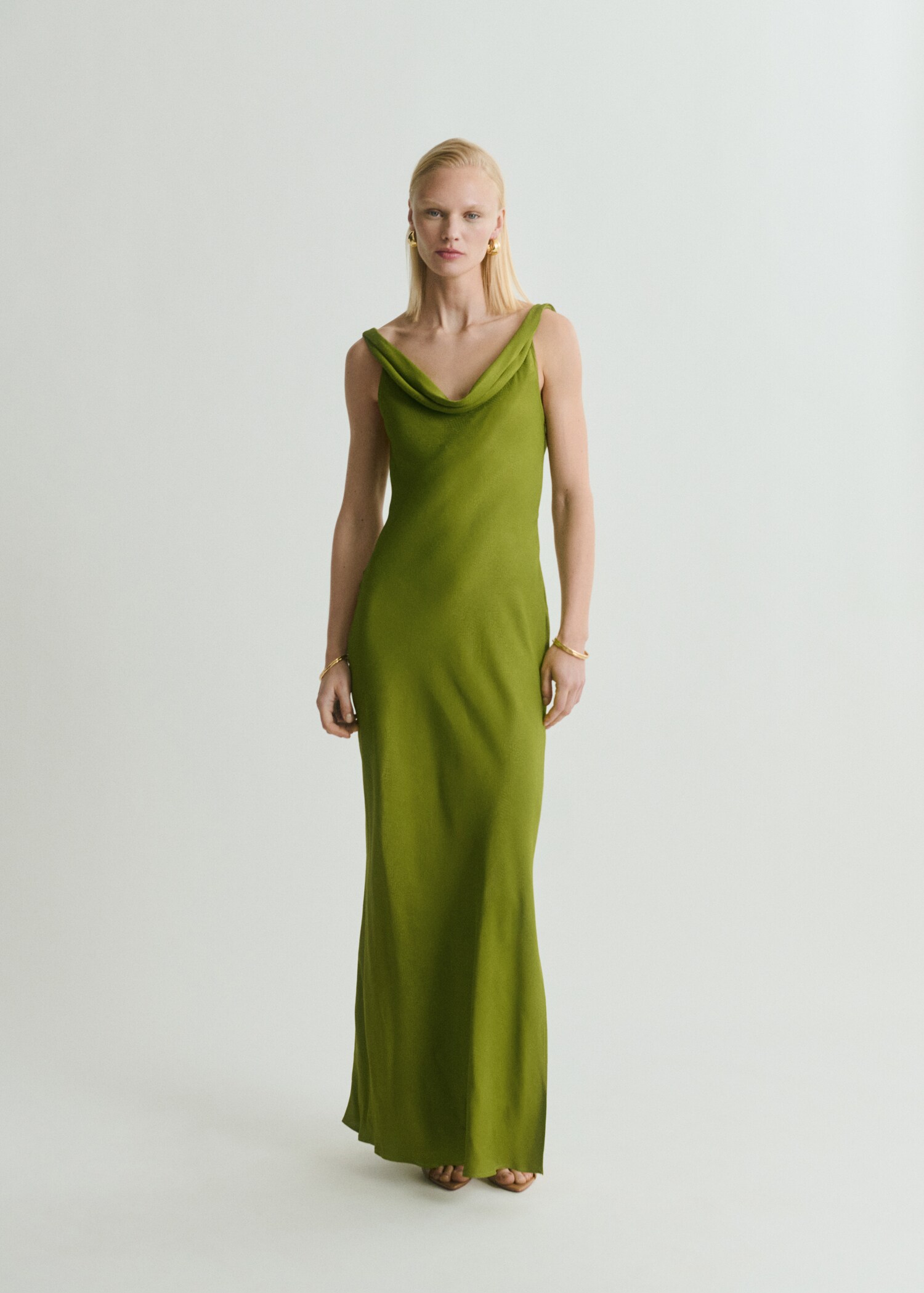 Textured dress with draped neckline - General plane