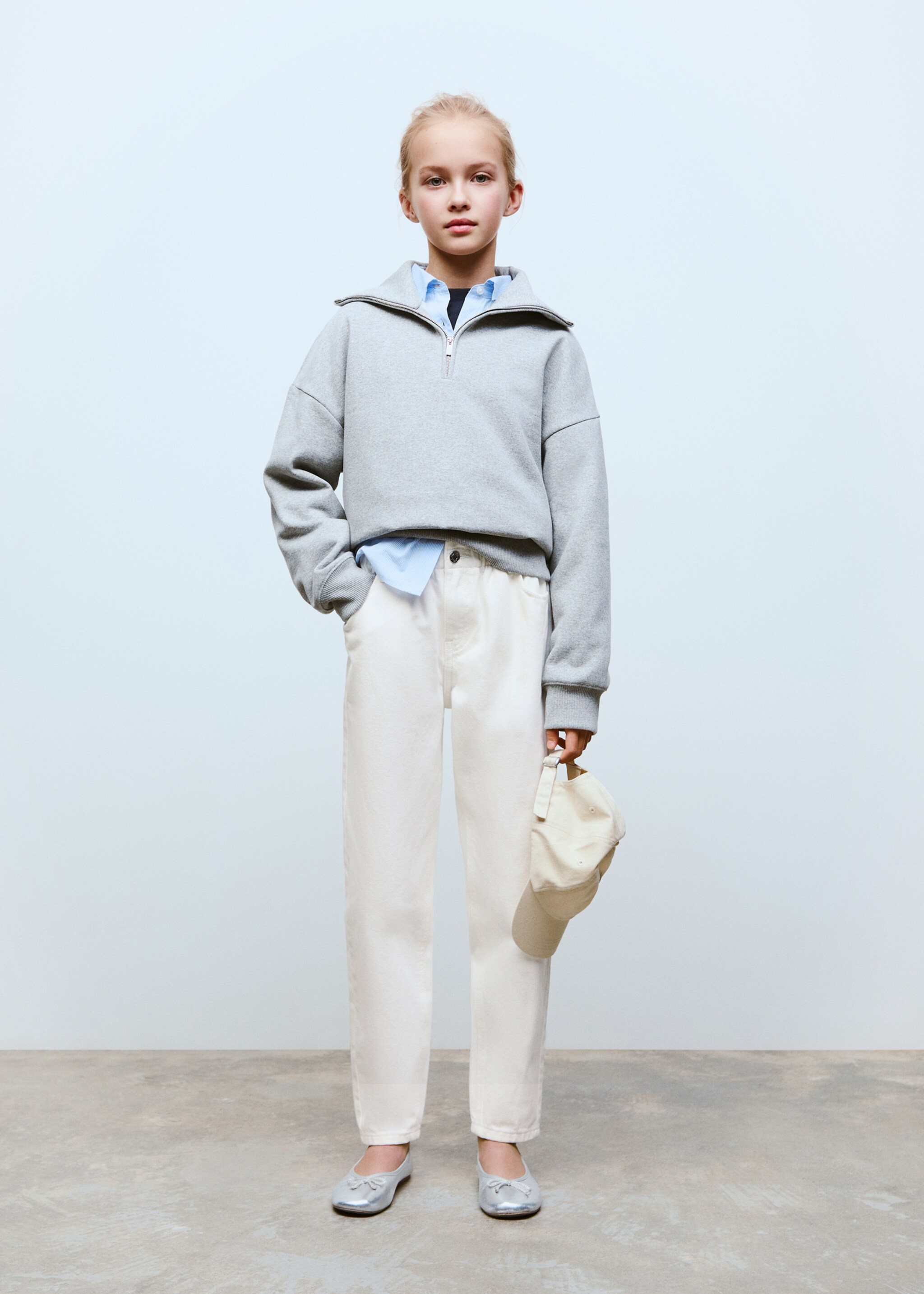 Τζιν paperbag - Γενικό πλάνο, Υπόλευκο. Ref: 87090413-00.