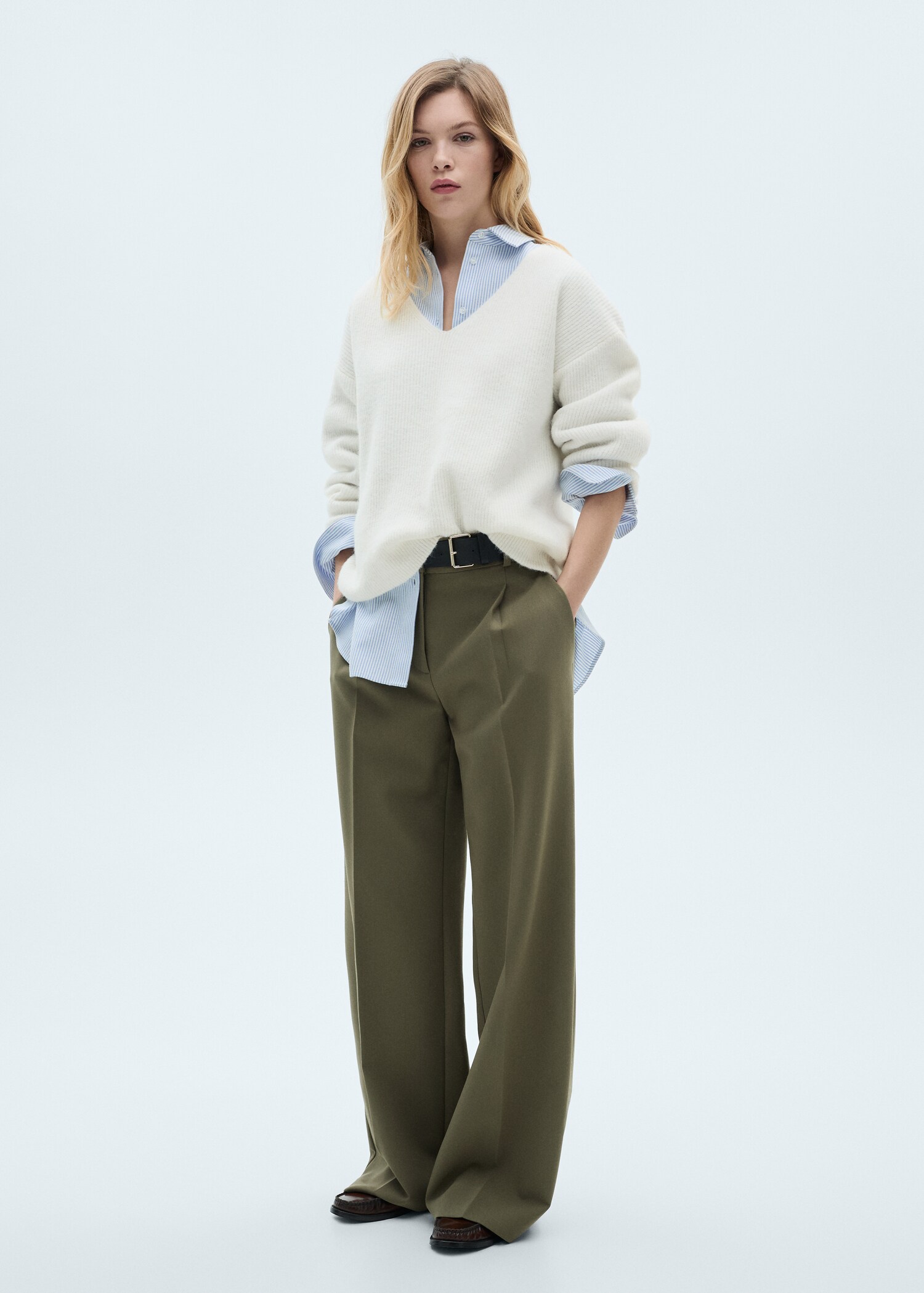 Strickpullover mit V-Ausschnitt - Allgemeine Ansicht