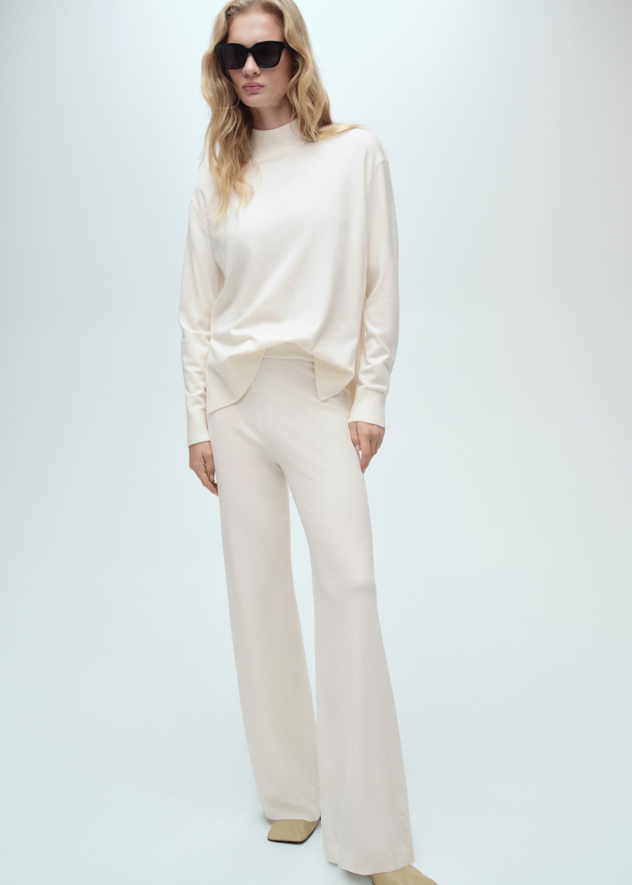 Pull-over maille col montant - Plan général, Écru. Ref: 87090430-00.