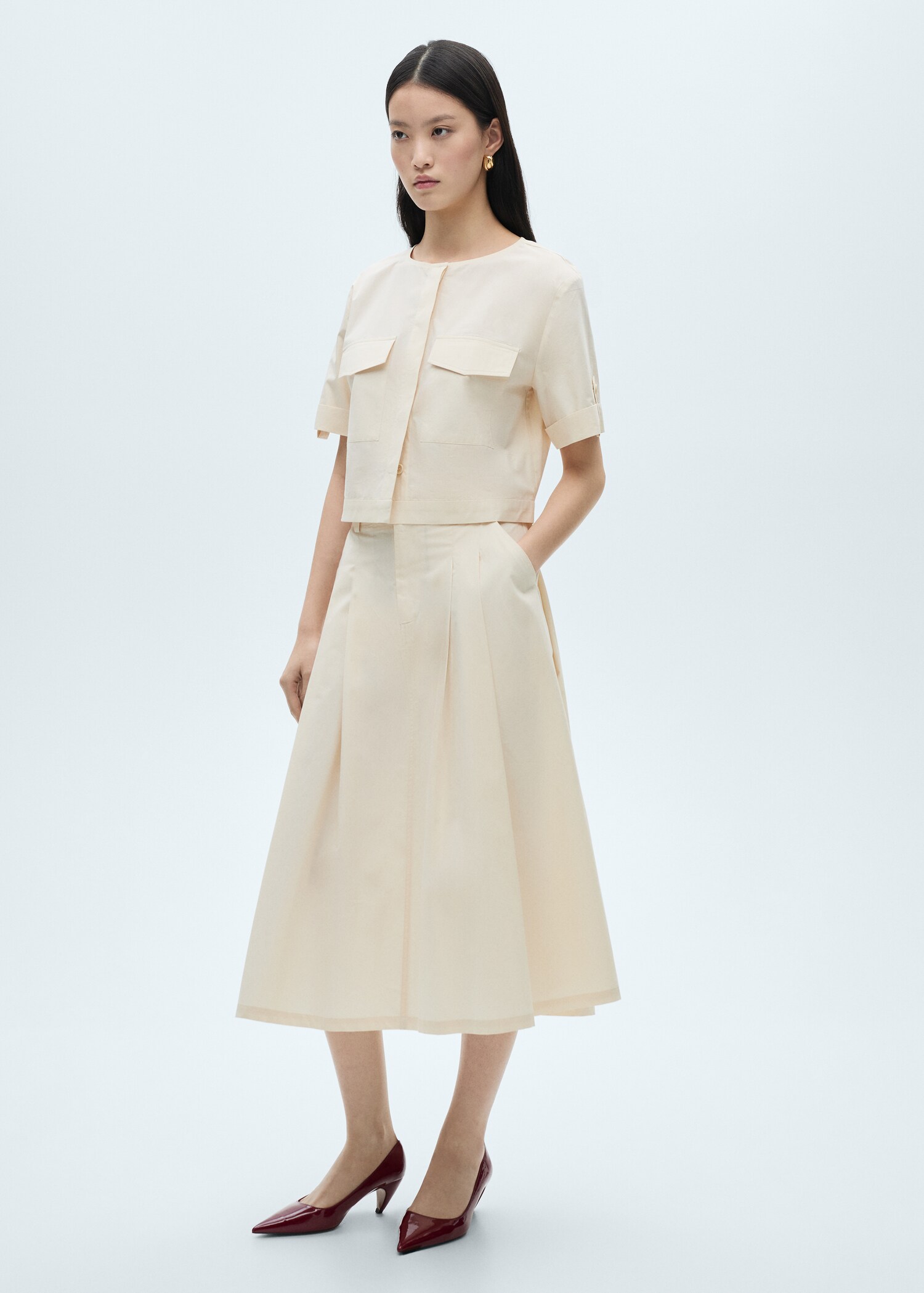 Pleated midi-skirt - General plane