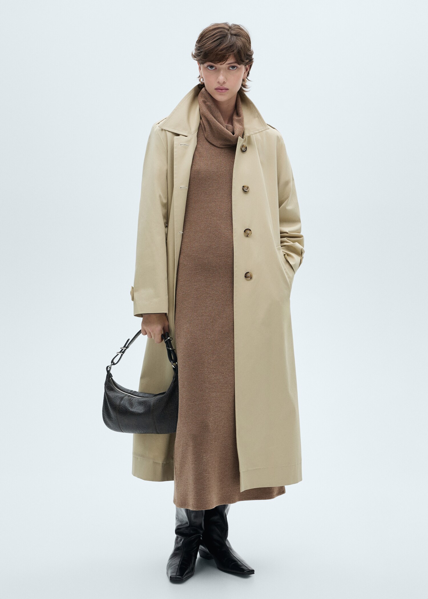 Knitted turtleneck dress - General plane