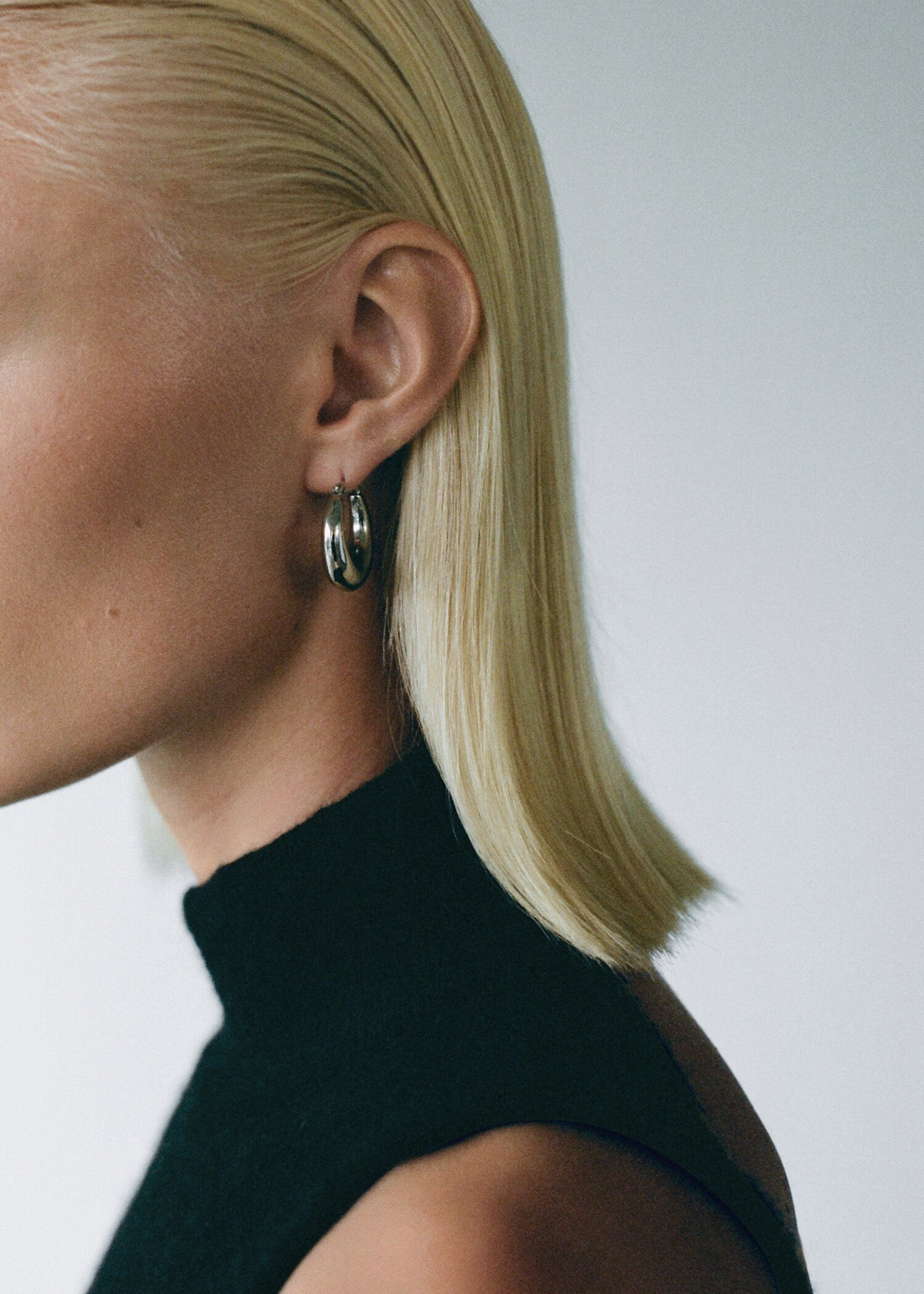 Volume hoop earrings - General plane