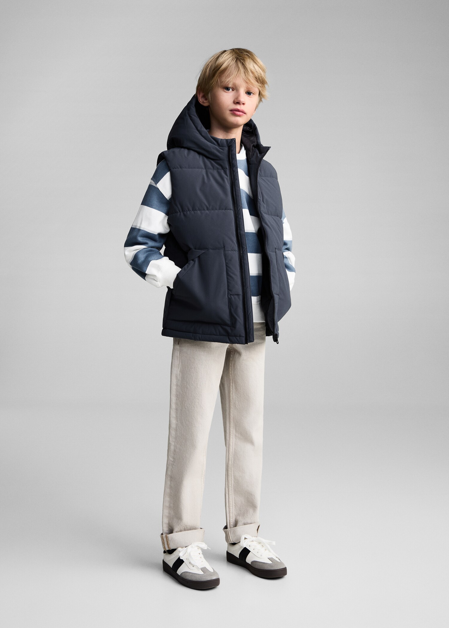 Gilet matelassé à capuche - Plan général