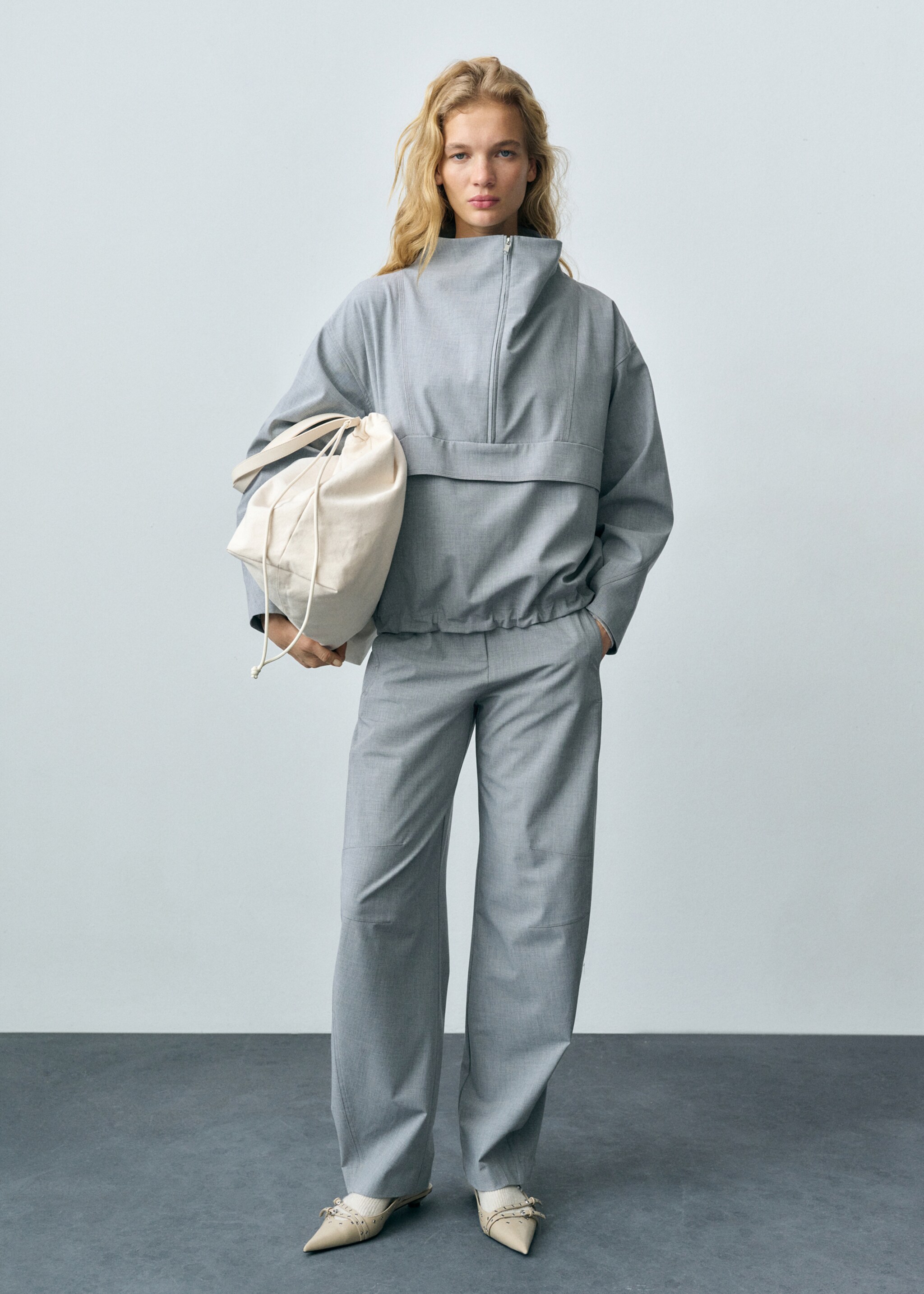 Oversized parka with zip - General plane, Grey. Ref: 87092538-00.