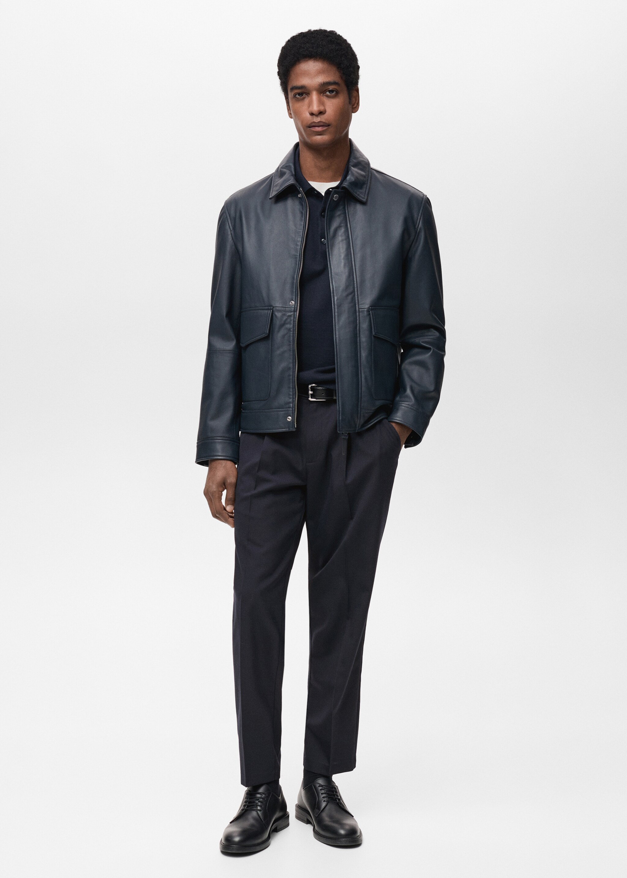 Slim-Fit-Bundfaltenhose aus Cool Wool - Allgemeine Ansicht, Nachtblau. Ref: 87094388-00.