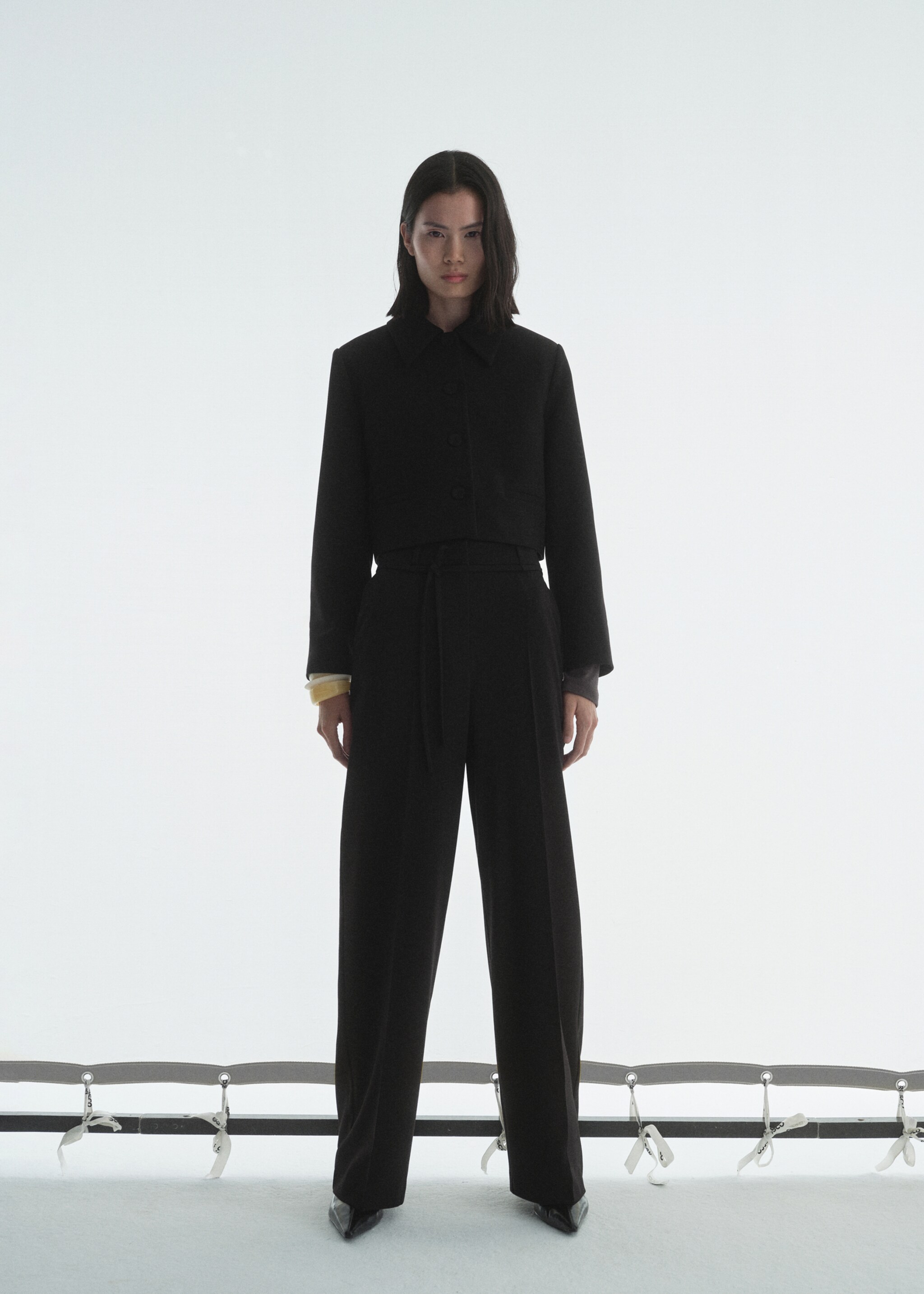 Suit jacket with lapels - General plane, Black. Ref: 87094801-00.