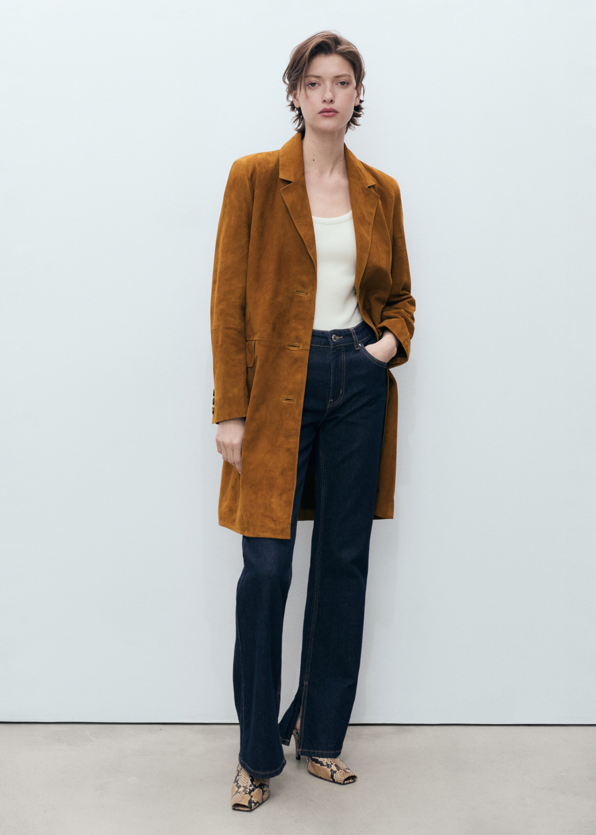 Lapelled suede coat - General plane, Medium Brown. Ref: 87094803-00.