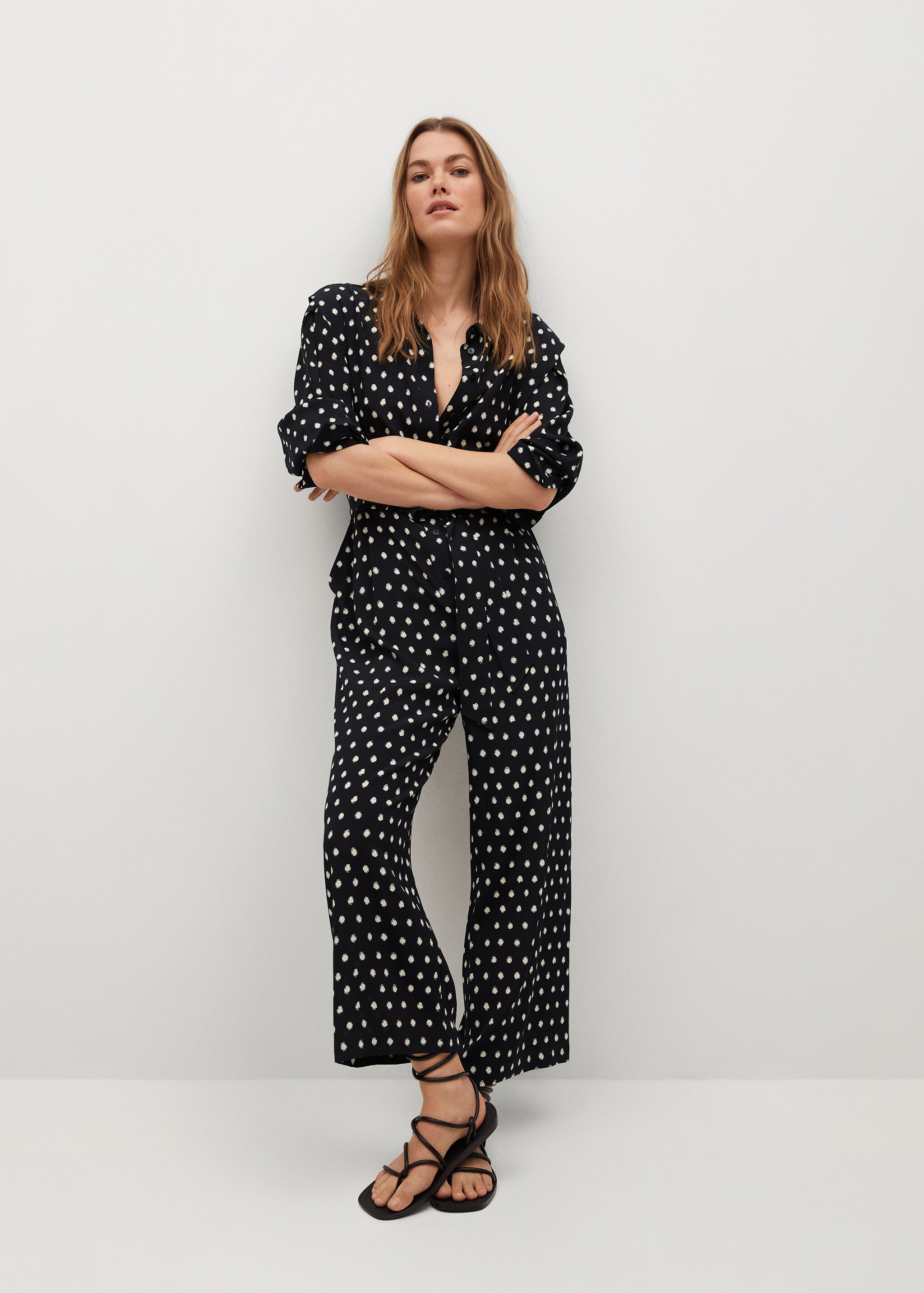 Mono estampado lunares - Plano general