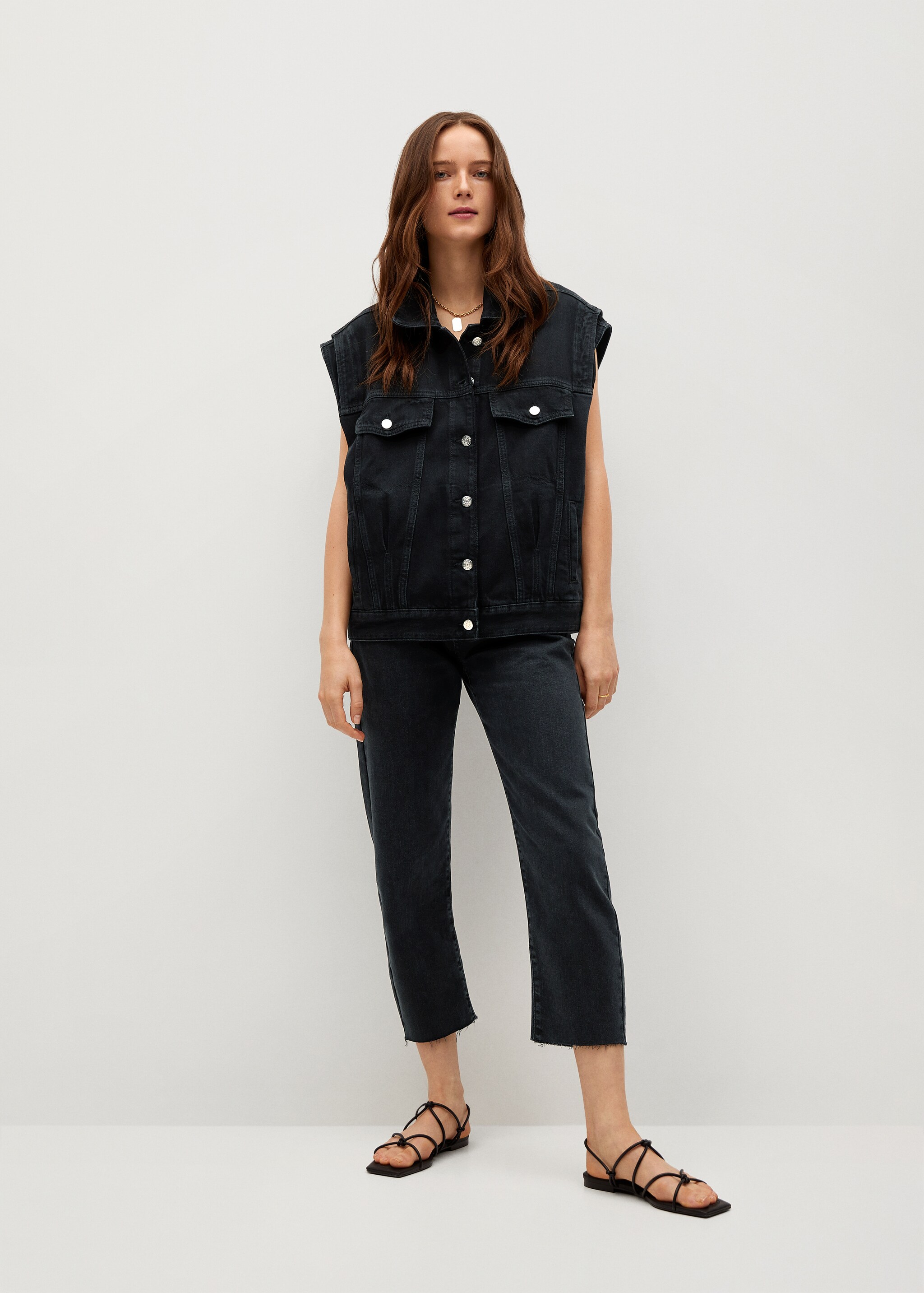 Chaleco denim bolsillos - Plano general