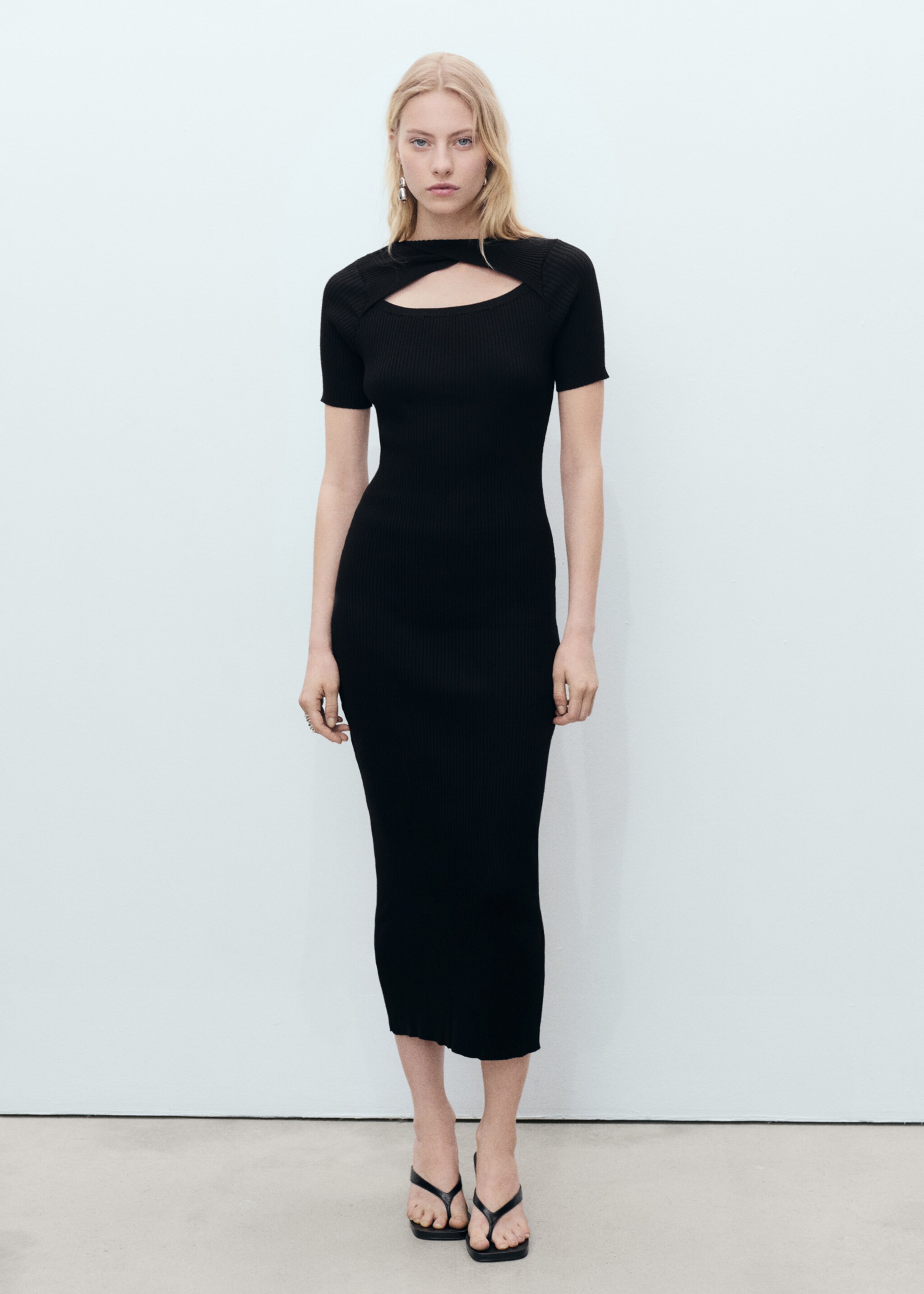 Ribbed midi-dress with slit neckline - General plane, Black. Ref: 87095753-00.