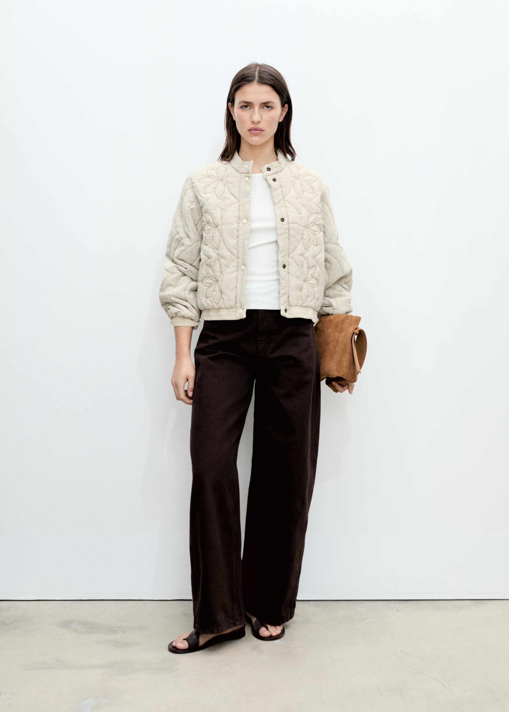 Steppjacke mit Blumenstickerei - Allgemeine Ansicht, Grau. Ref: 87096342-00.