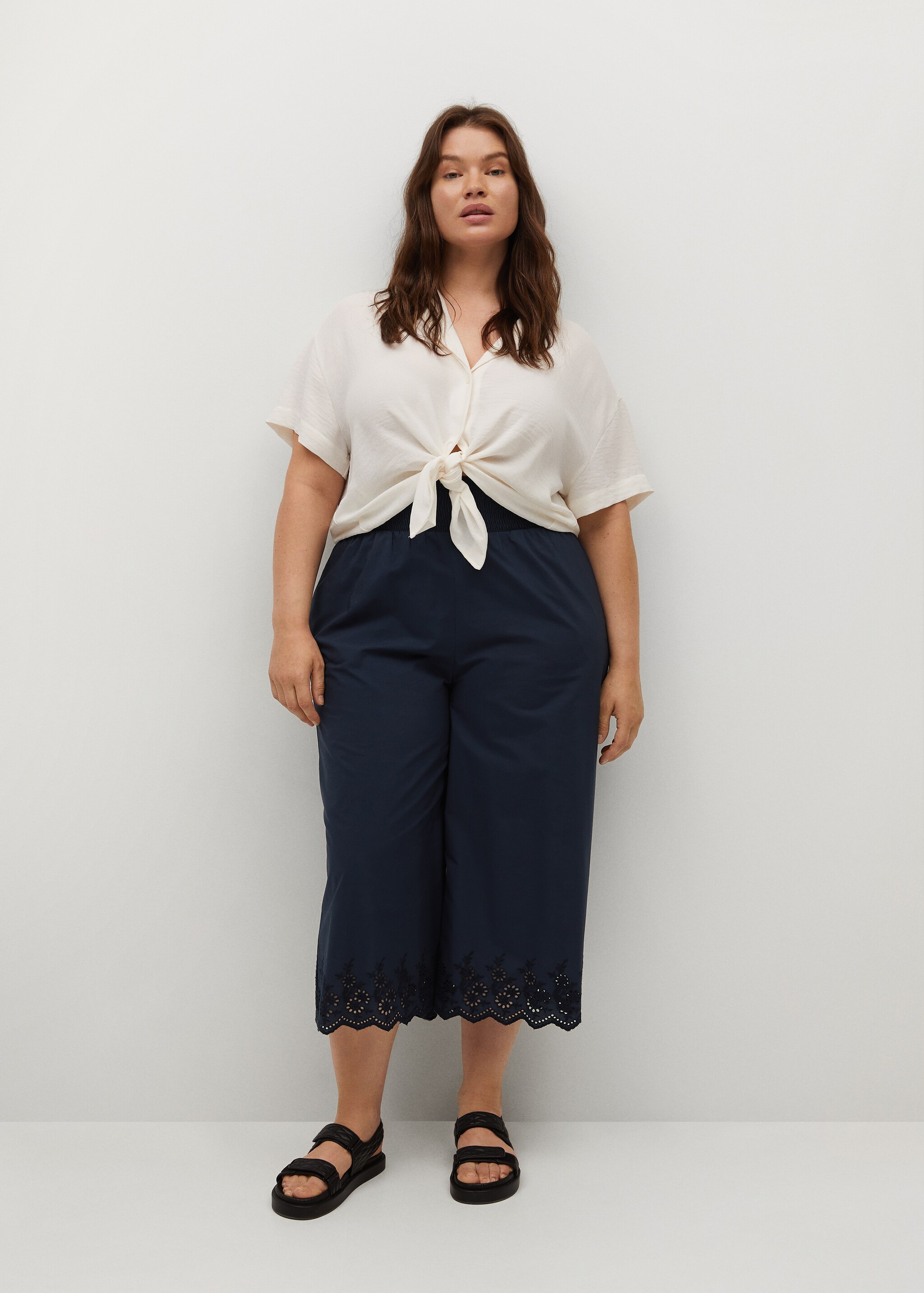 Embroidered cotton trousers - General plane