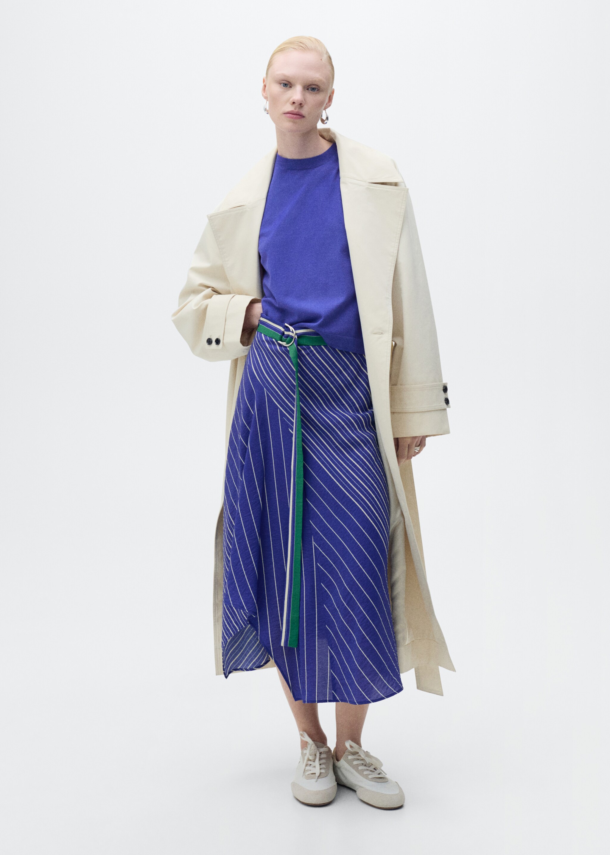 Short-sleeved fine-knit sweater - General plane, Blue. Ref: 87097181-00.