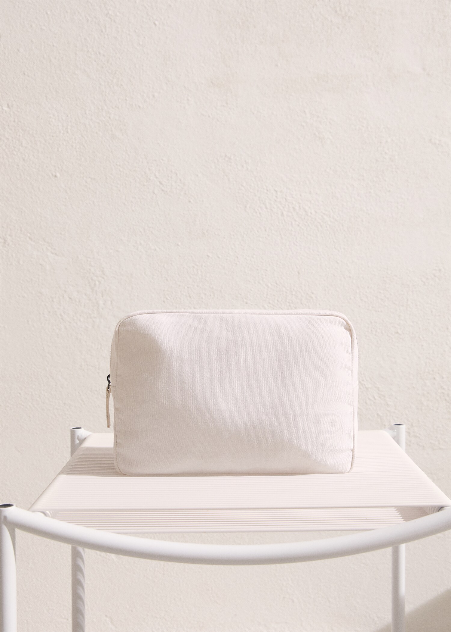 Plain cotton toiletry bag - General plane