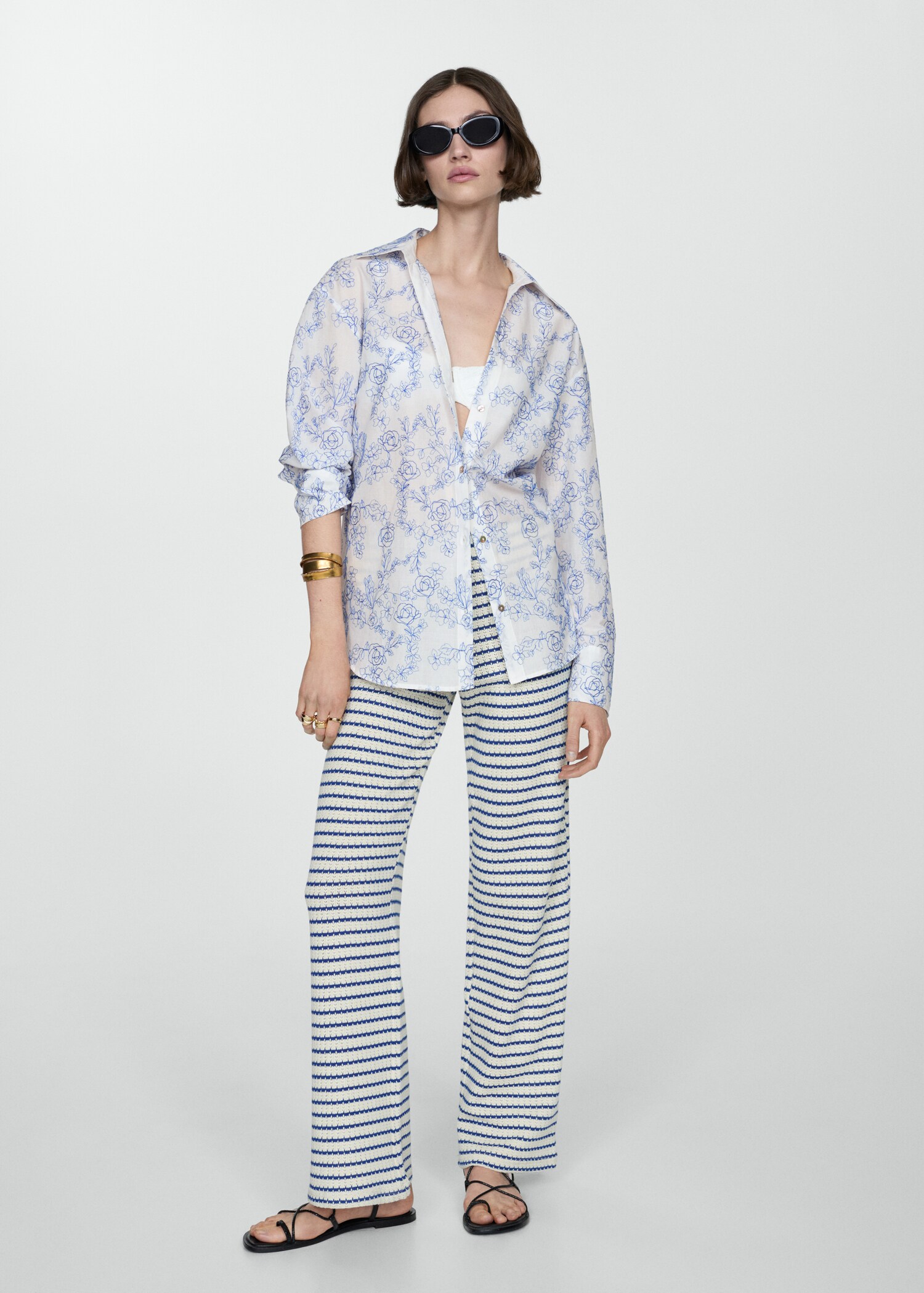 Shirt with floral embroidery - General plane