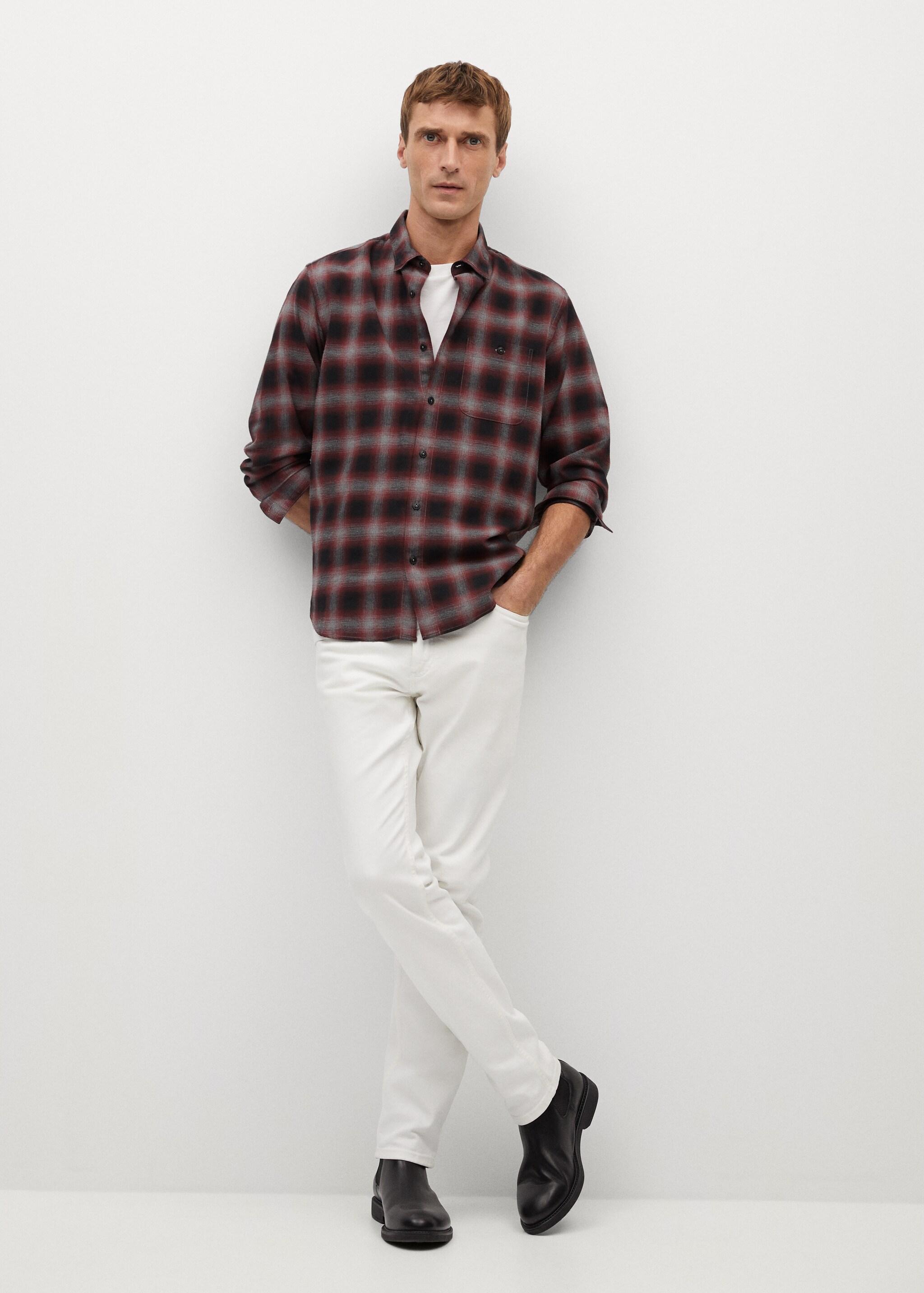 Camisa regular fit franela cuadros - Plano general