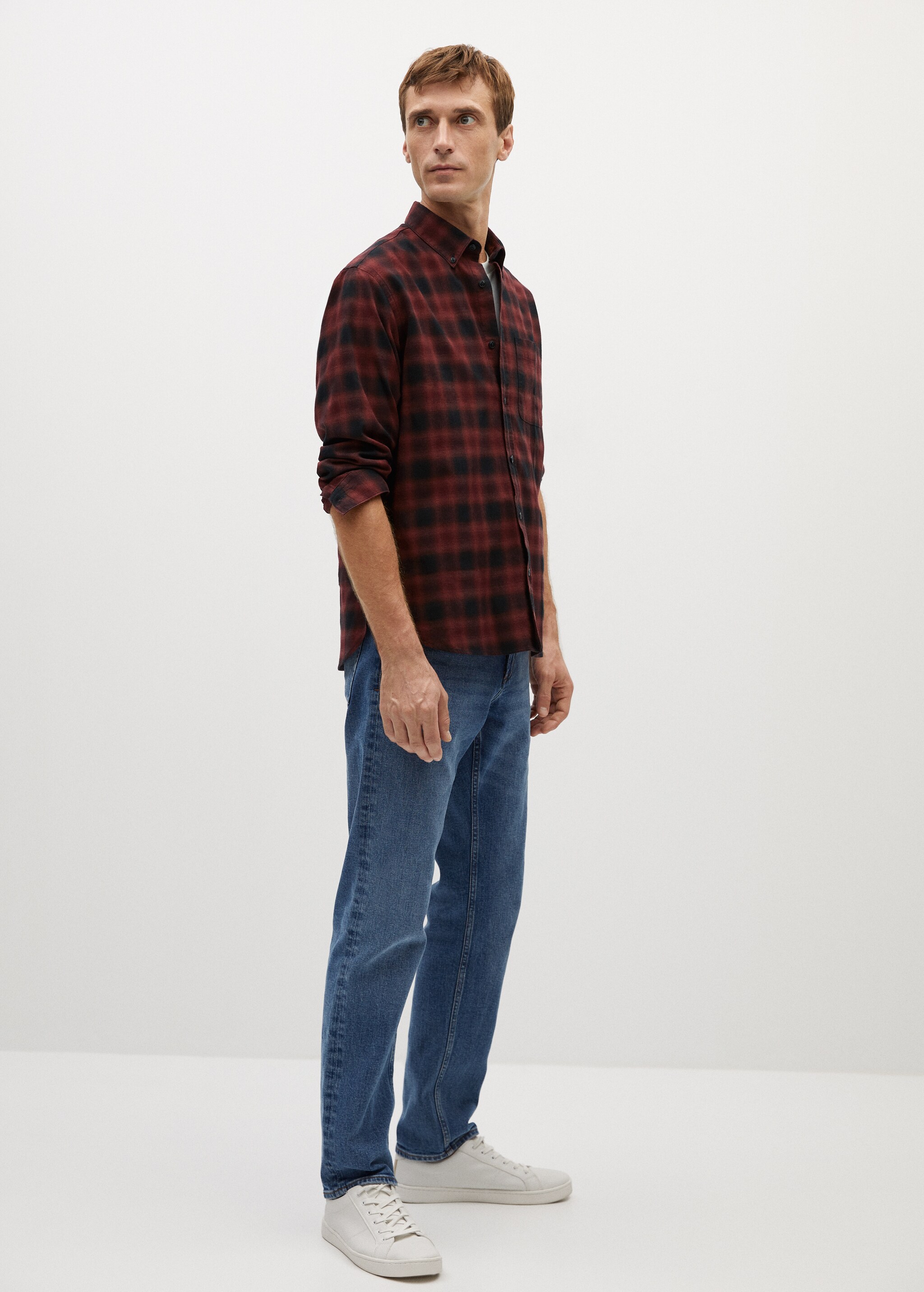 Camisa regular fit franela cuadros - Plano general